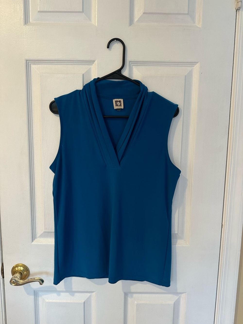 Anne Klein Sleeveless V-Neck Tank in Teal Blue